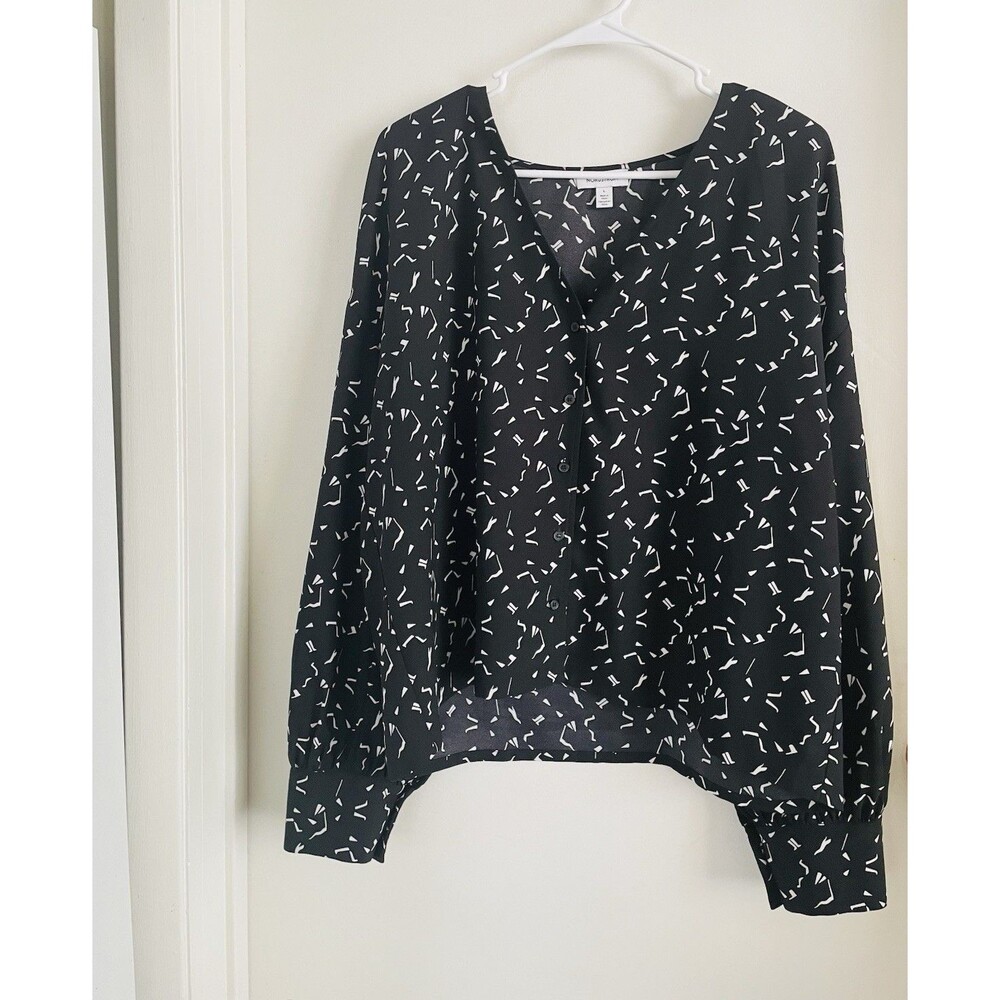 Nordstrom Women's L Abstract Blouse Black White Round Neck Long Sleeve Pullover